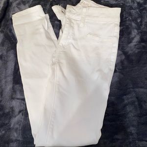 American eagle white skinny jeans